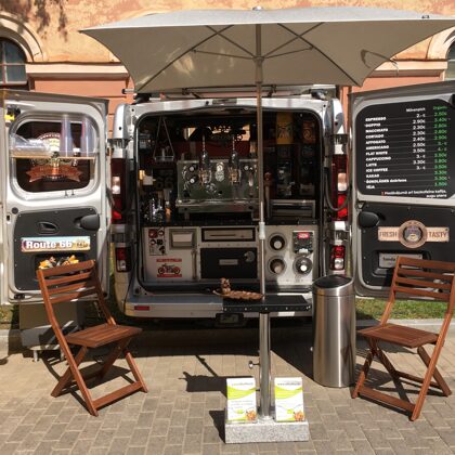 STARPTAUTISKAIS IELU TEĀTRA UN KLAUNĀDES FESTIVĀLS